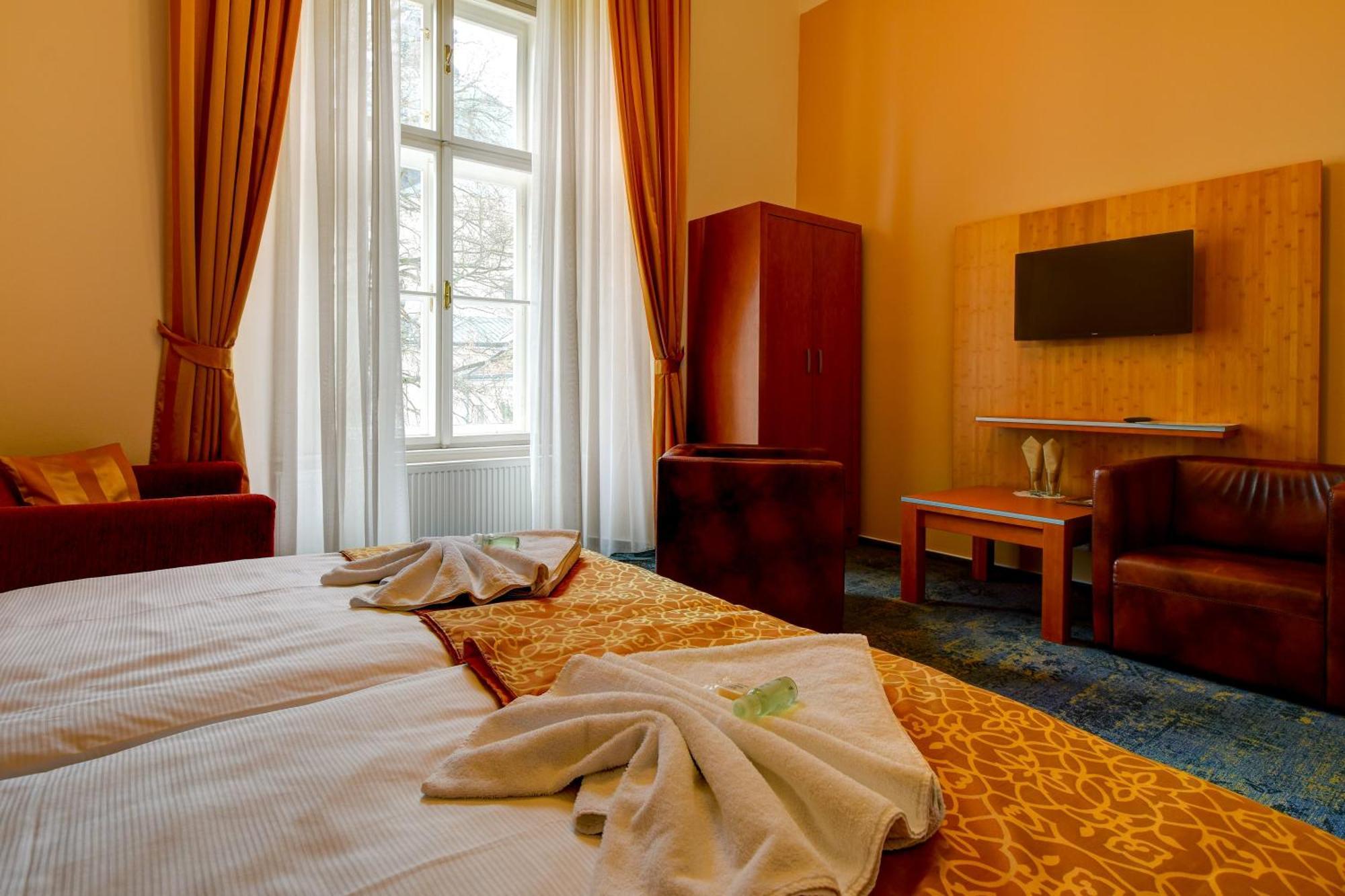 Hotel Zamek Kiritein Exterior foto