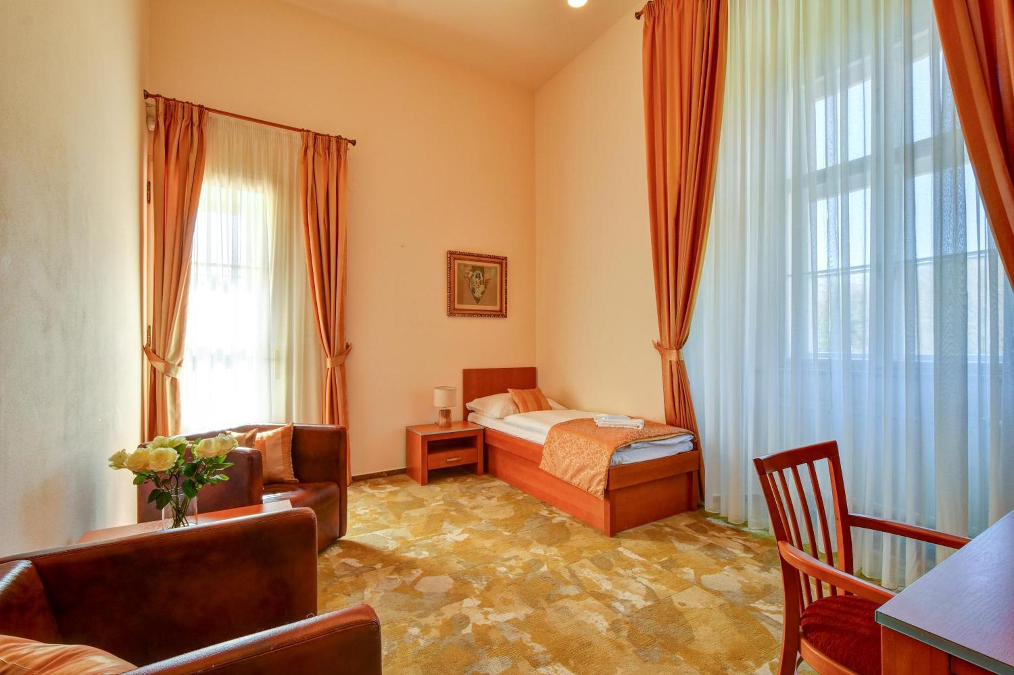 Hotel Zamek Kiritein Exterior foto