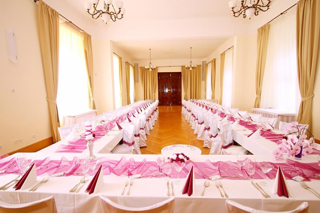 Hotel Zamek Kiritein Exterior foto